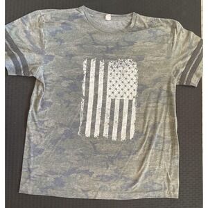 Live and Tell Shirt Womens Large Gray Camo Distressed Flag Patriotic Tee Graphic